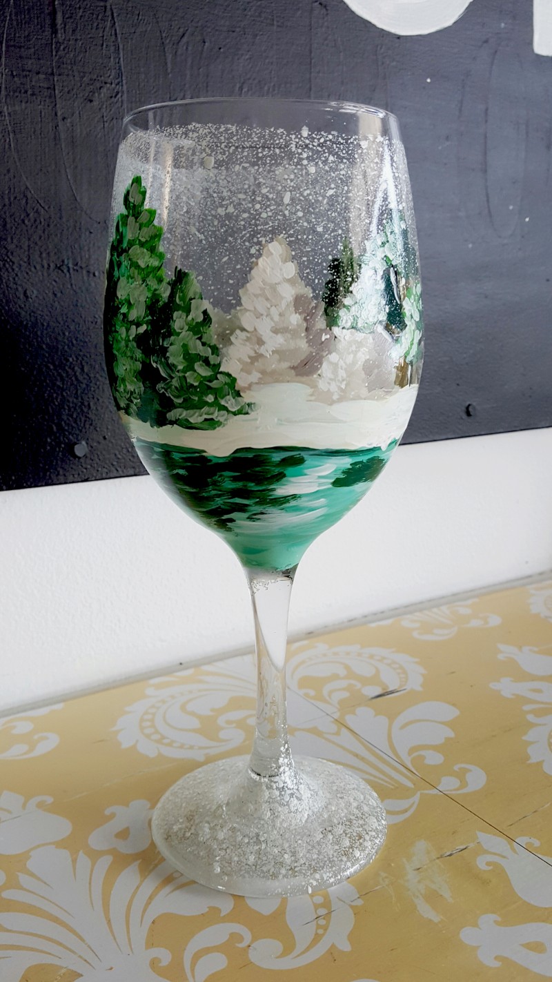 Winter Scene Wine Glass